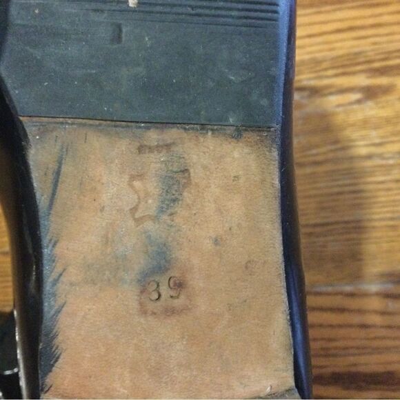 MANOLO BLAHNIK Black Patent Leather Calf High Flat Booties - Picture 9 of 9